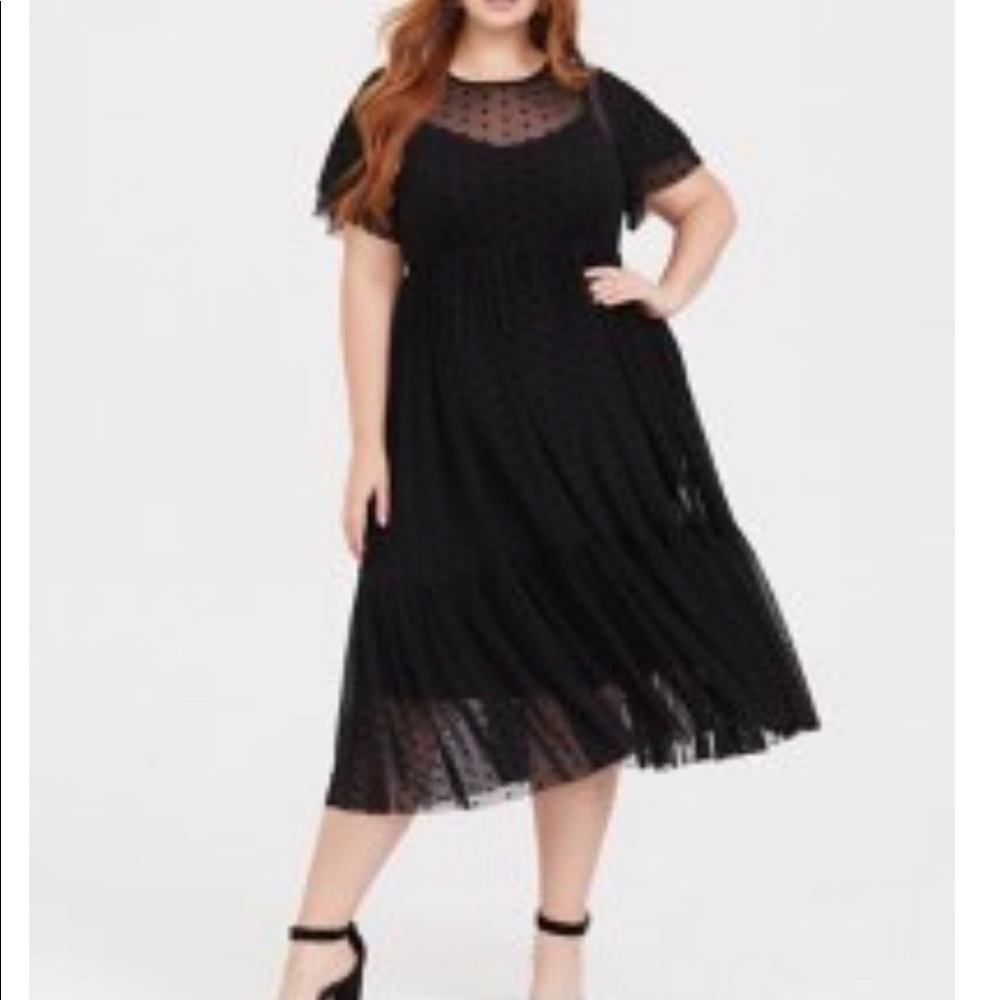 NWT TORRID SIZE 1 POLKA DOT DRESS 👗
